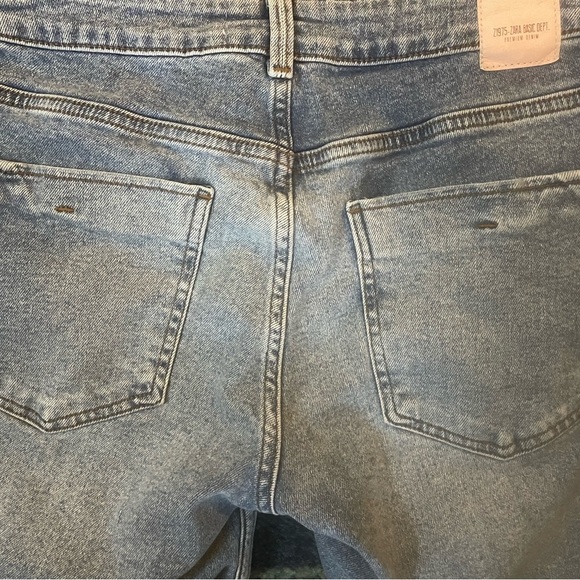 Zara Mid-Rise Z1975 Frayed and Cuffed Jean in size 10/32 - Picture 8 of 8